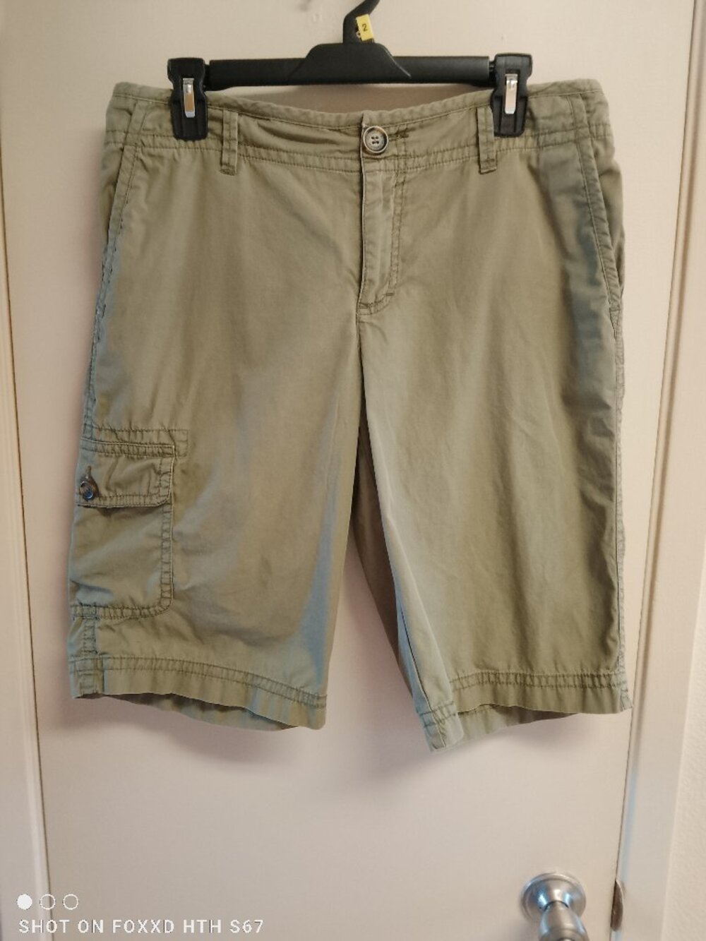 Women's Liz Claiborne Army Green Cargo Shorts Size 10